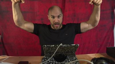 What_does_CESARO_think_of_YOUR_FAN_DECKS_-_Clash_with_Cesaro__21_mp41214.jpg