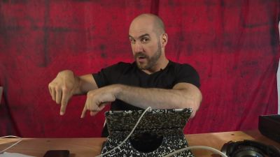 What_does_CESARO_think_of_YOUR_FAN_DECKS_-_Clash_with_Cesaro__21_mp41217.jpg
