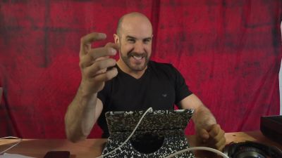 What_does_CESARO_think_of_YOUR_FAN_DECKS_-_Clash_with_Cesaro__21_mp41220.jpg