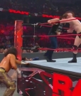 Cesaro_mp40713~0.jpg
