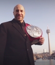 WWE_Live_Promotion_Tour_Video_Diary__mit_Cesaro__Tag_2__Dusseldorf_mp40056.jpg