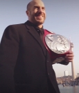 WWE_Live_Promotion_Tour_Video_Diary__mit_Cesaro__Tag_2__Dusseldorf_mp40059.jpg